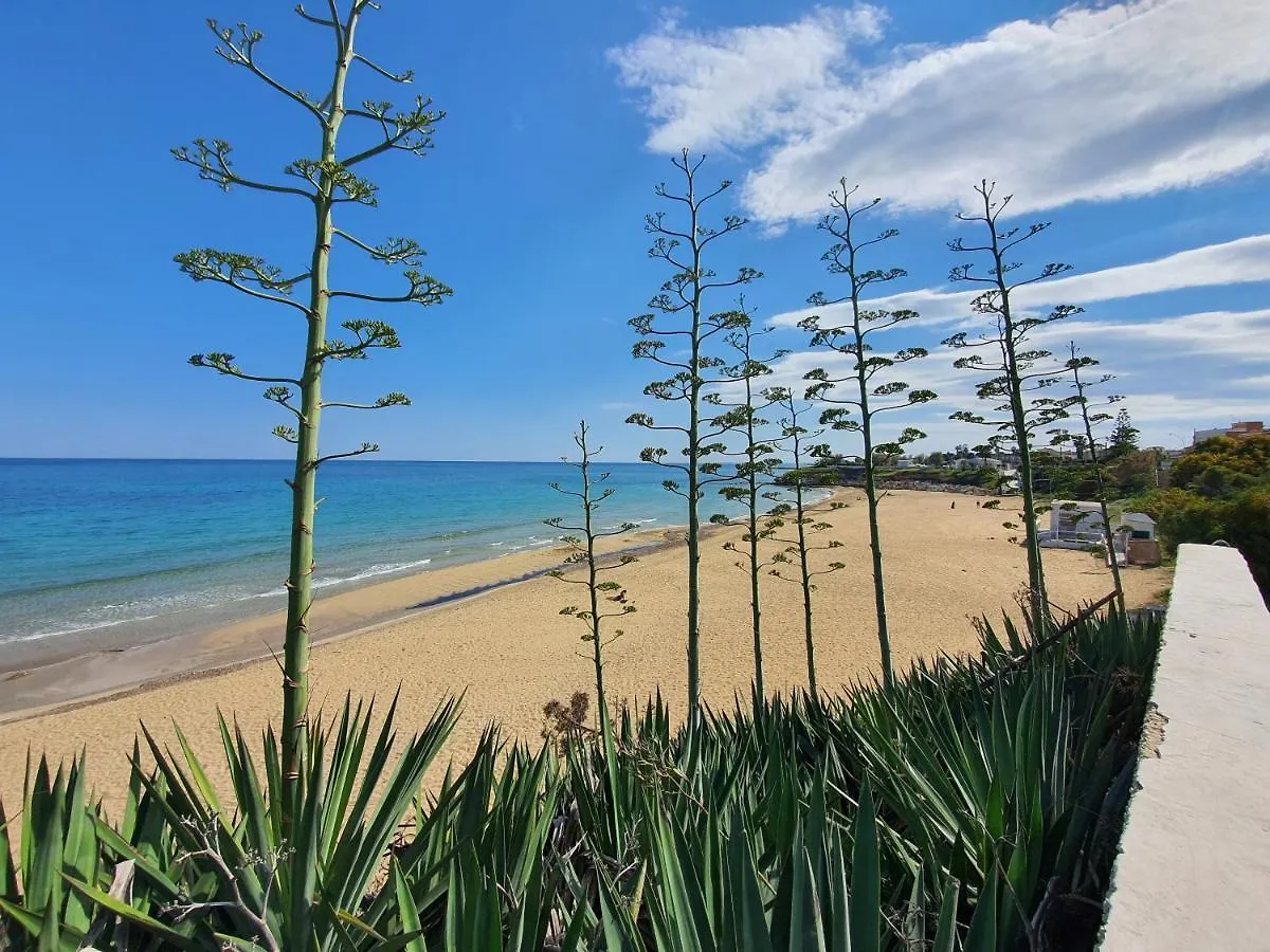 Holiday home Villa Mare Pantenello, 80 Metri Dalla Spiaggia Avola