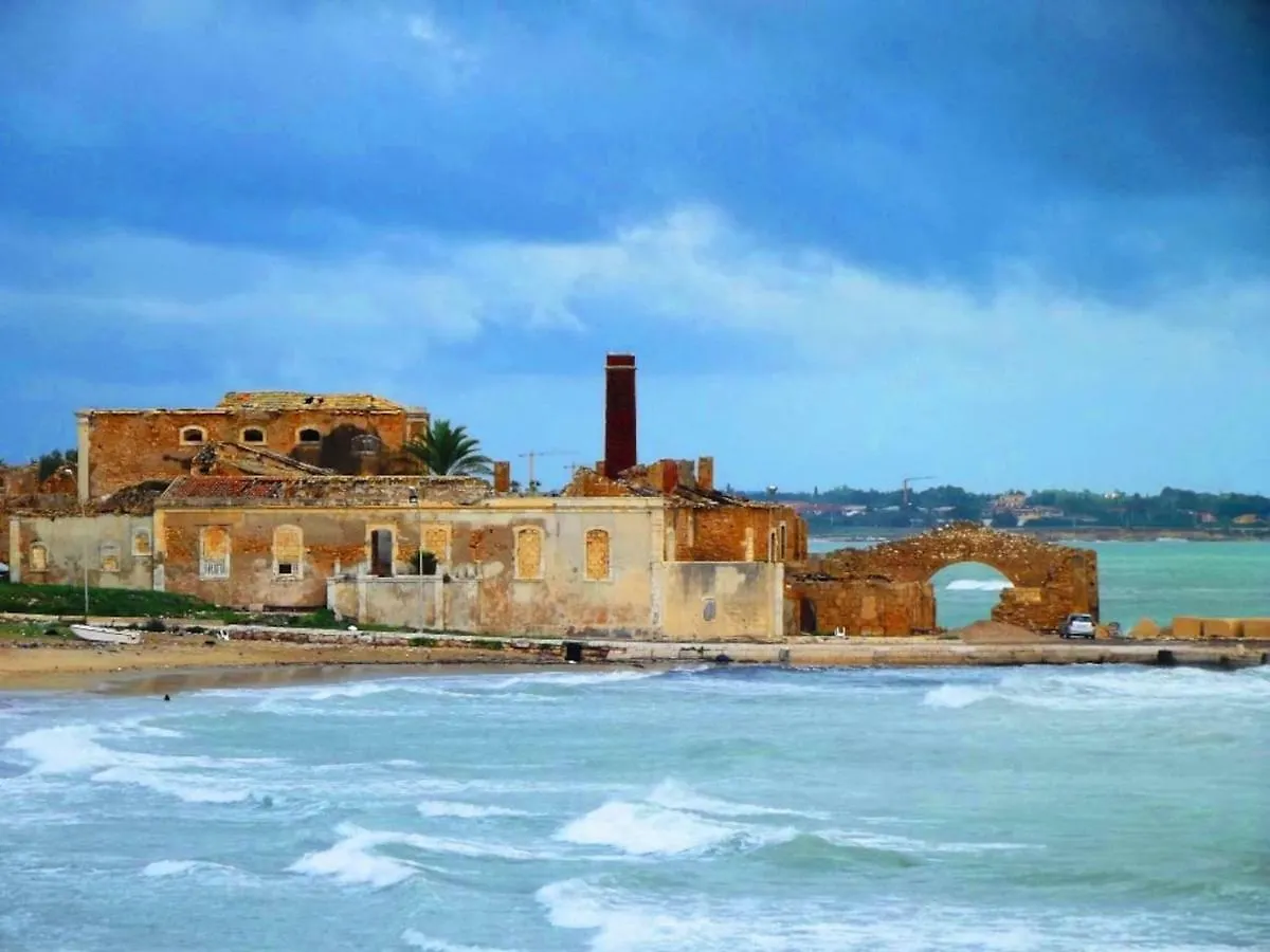 Holiday home Villa Mare Pantenello, 80 Metri Dalla Spiaggia Avola Italy