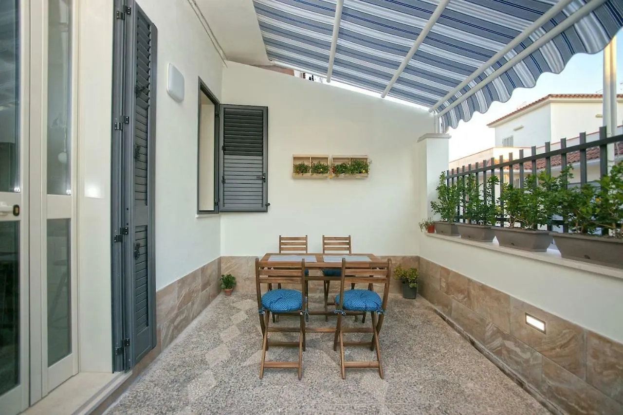 Holiday home Villa Mare Pantenello, 80 Metri Dalla Spiaggia Avola Italy